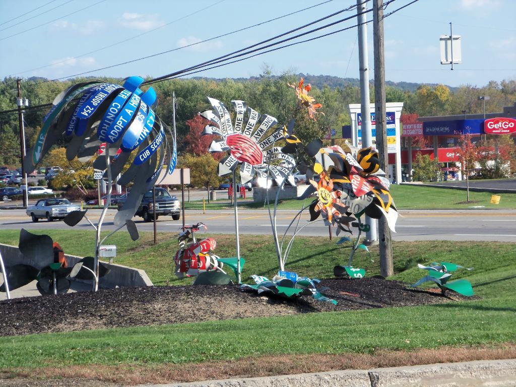 Penndot Road Sign Sculpture Garden – THE OFFBEAT PATH